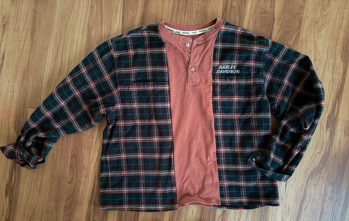 Rust flannel tee (M/L)