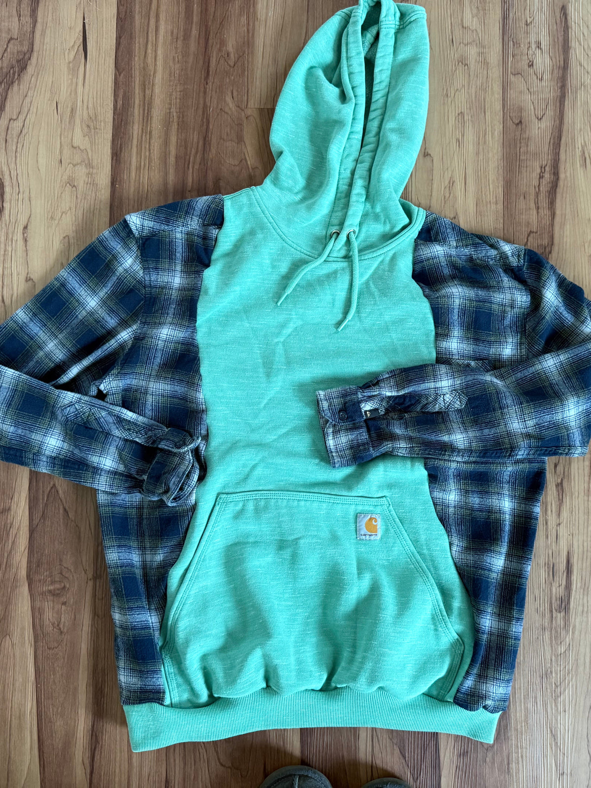 Flannel hoodie (L)
